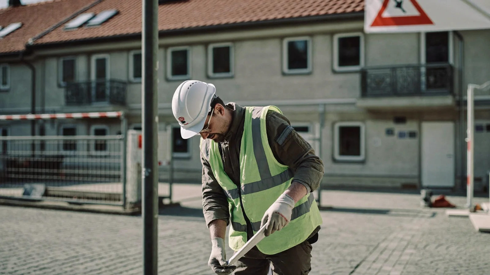 Handwerker auf einer Baustelle — Fachkräftemangel im Handwerk